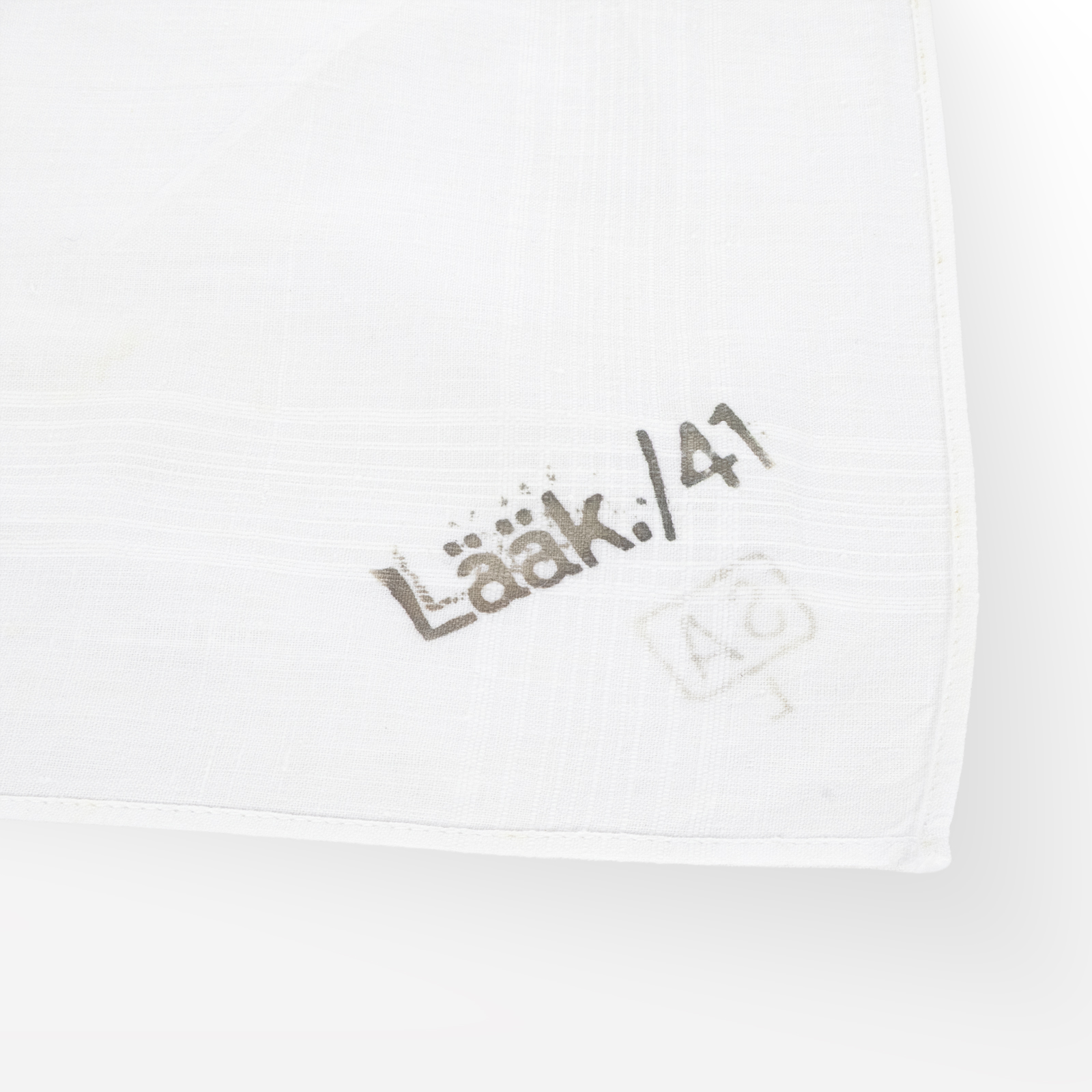 FIN-HANDKERCHIEF-002-002 Handkerchief, 1941